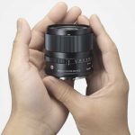 SIGMA unveils two new versatile lenses